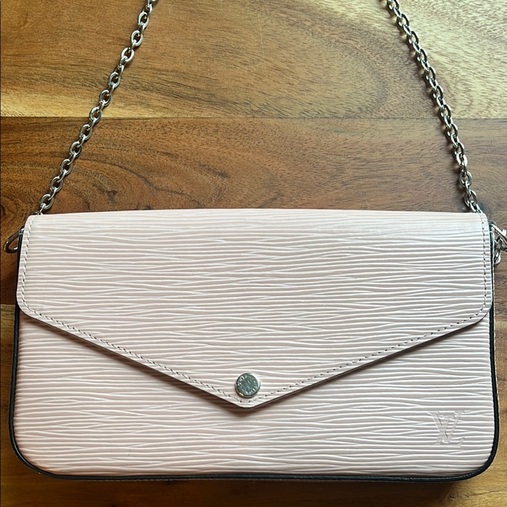 LOUIS VUITTON Monogram Pochette Felicie